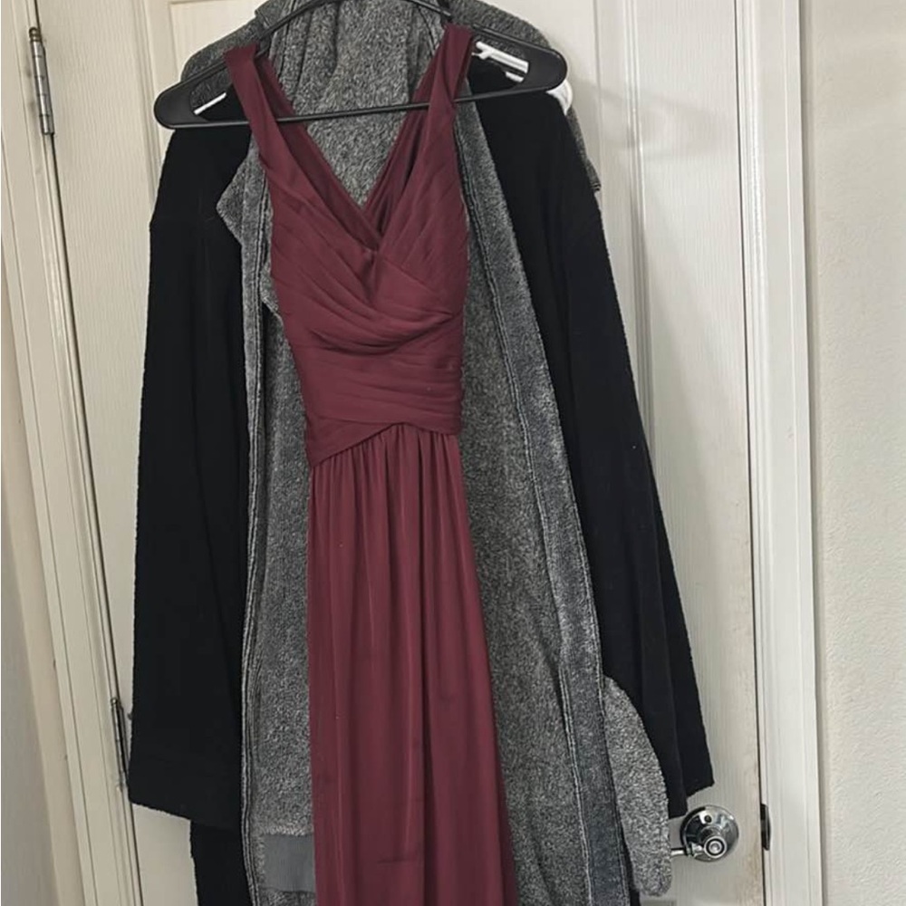 Elegant Burgundy Evening Dress